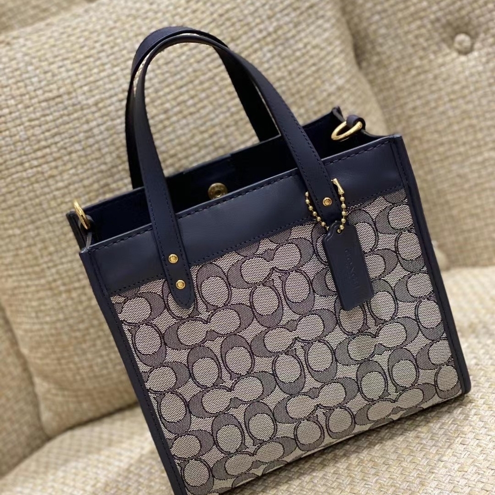 Coach Field 22 Navy and Gray Signature Tote